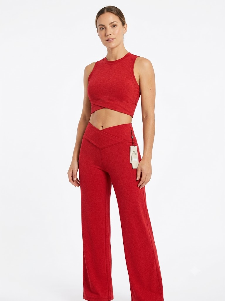 Conjunto Deportivo de 2 Piezas Mono B Cross-Front Top & Flare Pants – Rojo Intenso / Crimson Red